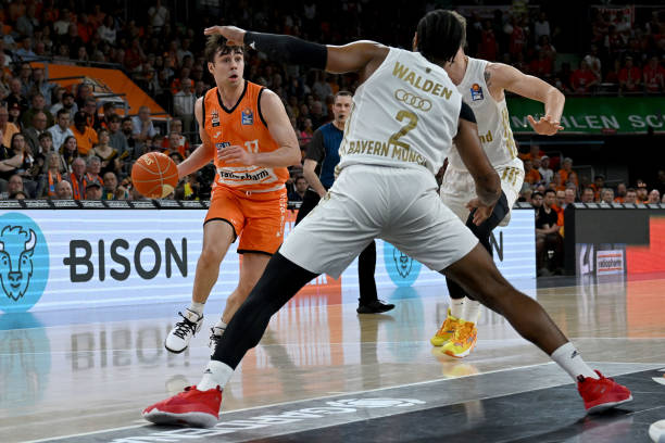 9年的热刺 9年的热刺