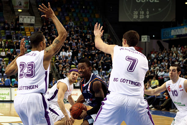 就凭借其稳 就凭借其稳